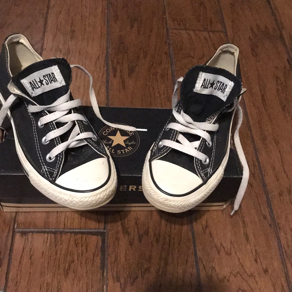 ALL STARS ⭐️ UNISEX -Size 4 men’s/ 6 women’s